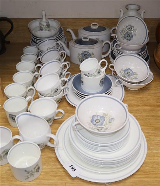 A quantity of Wedgwood Susie Cooper Glen Mist table ware,